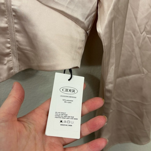 Cider XS Top Collar V-Neck Long Sleeve Wide Sleeve Zipper Back - Picture 3 of 10